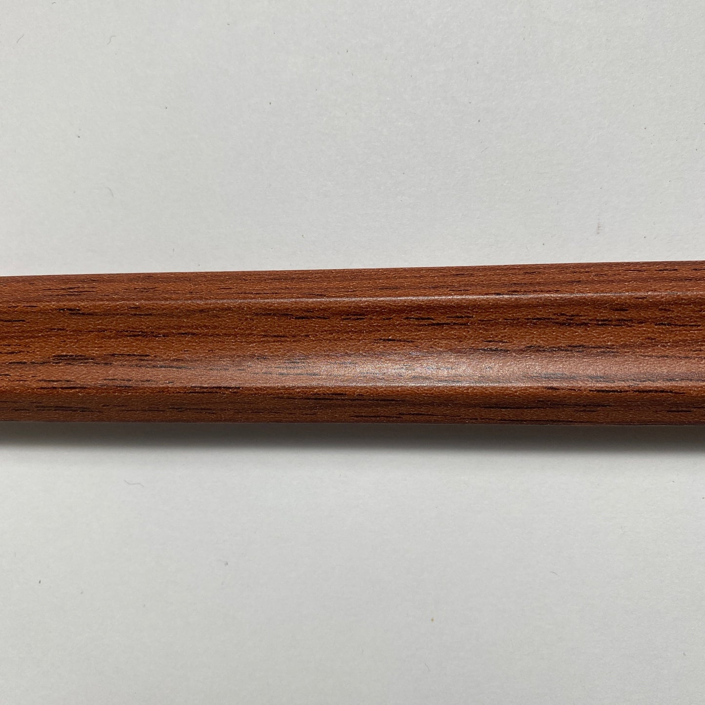 C14 Cherry Scotia Beading