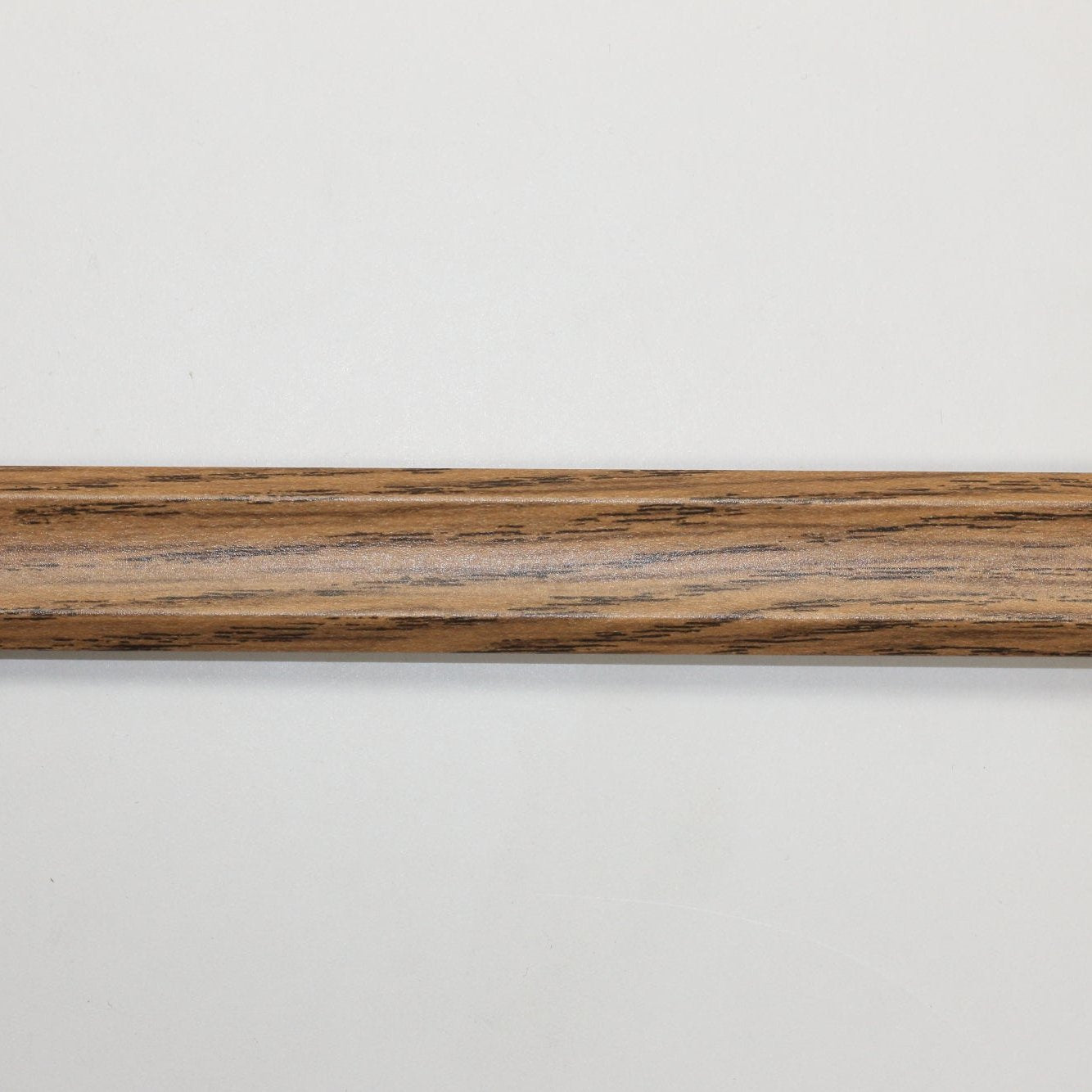 C25 Light Antique Oak Scotia Beading